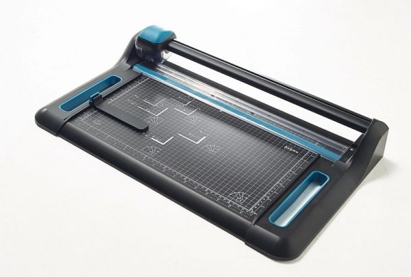 Avery Precision Trimmer P460